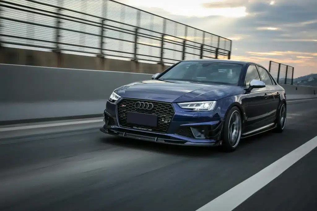 Audi-Speed-race-car-blue Audi-Speed-race-car-blue