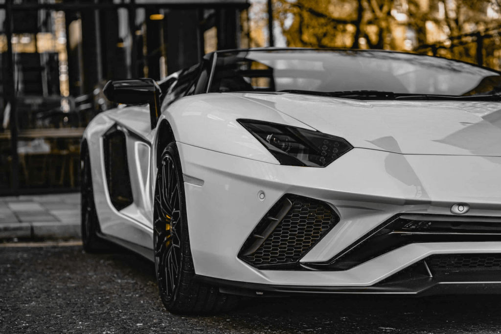 Lamborghini aventador car hire services (1)